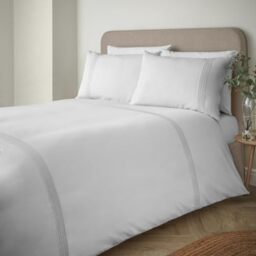 Catherine Lansfield Pintuck Easy Iron Percale Single Duvet Cover Set White