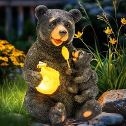 GIGALUMI Solar Garden Statues with Lights Loving Bear Outdoor Yard Decor Outdoor Garden Decor Housewarming Birthday for
