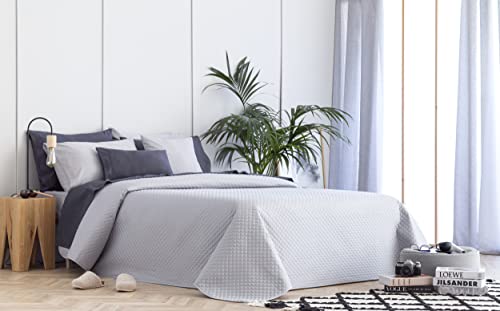 Todocama Fine quilt with rhombus design, for spring, summer, autumn and winter, 100% extra soft microfibre, multi-purpose bed cover, 105 – 200 x 260 cm, light grey