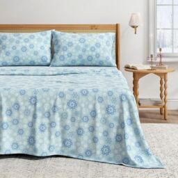 Great Bay Home 100% Turkish Cotton Full Kids Holiday Flannel Sheet Set - Deep Pocket Fitted Sheet, Soft Sheets - Warm Winter Bed Sheets - Anti-Pill Flannel Sheets (Full, Blue Snowflake)