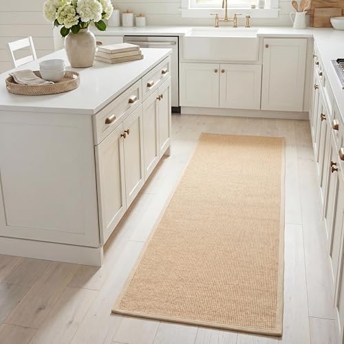 Safavieh Natural Fiber Rug for Living Room, Dining Room, Bedroom - Natural Fiber Collection, Short Pile, in Natural and Ivory, 76 x 244 cm