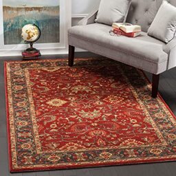 Safavieh Traditional Rug for Living Room, Dining Room, Bedroom - Mahal Collection, Short Pile, in Red and Navy, 91 X 152 cm