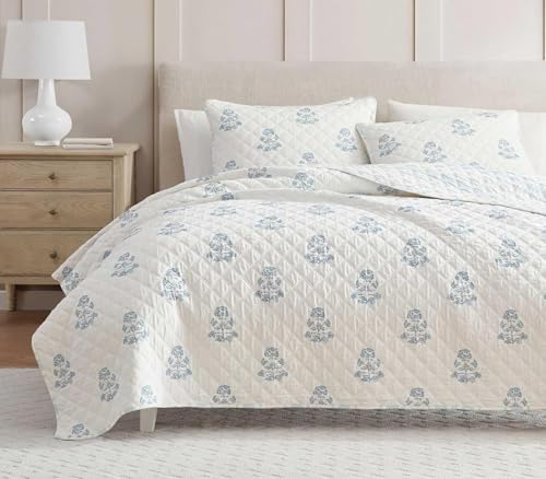 Martha Stewart - King Quilt Set, 100% Cotton Reversible Bedding Set, Incredibly Soft Feel for Year Round Comfort, 3 Piece Bed Set with Matching Pillowcases (Flower Block Print Blue)