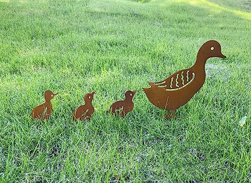 RANNYOZIO Duck Metal Stake Decorative Garden Stakes Duck Silhouette Garden Statues for Yard Outdoor Lawn Patios Garden Decoration, Set of 4