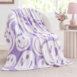 "Frienda Preppy Throw Blanket Pink Smile Face Cute Flannel Soft Plush Fuzzy Bedding for Dormitory Living Room 50"" x 60"" (Purple Distort Smile Face)"