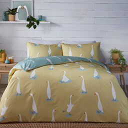 Fusion - Honk Honk Ducks Duvet Cover - Single Bedding Size (140 x 200cm) - Reversible Design (2 Colours) - Easy Care & Washable - Funny Duck/Goose Bedding - Don't Mess With Ducks - Duck Gifts