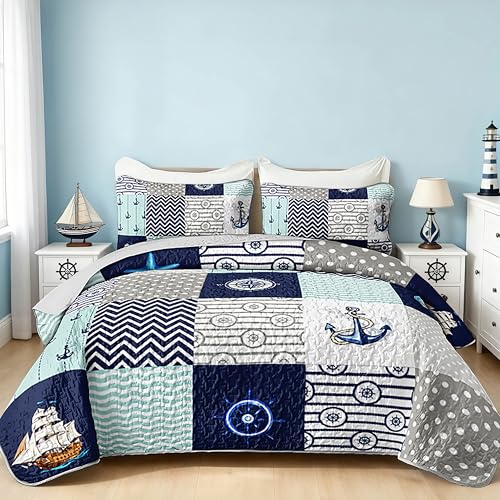 HOSIMA Nautical King Size Quilt,Plaid Patchwork Ocean Themed Bedding Sailboat and Anchor Print Coastal Bedding for Bedroom Nautical Decor,Navy Blue with 2 Pillowcases.