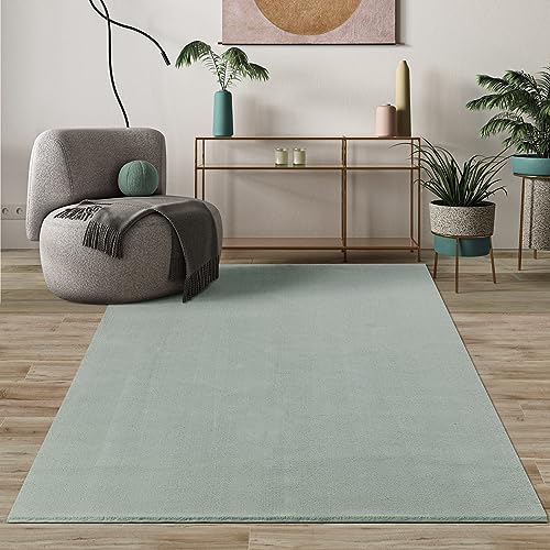Mias Teppiche Comfort Modern Fluffy Short-Pile Carpet, Anti-Slip Backing, Washable up to 30 Degrees, Super Soft, Faux Fur Look, Green, 80 x 150 cm