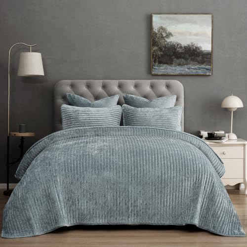 "PHF Luxury Velvet Quilt Set Twin Size ??? 2PCS Ultra Soft Quilted Comforter Alternative with Striped Channel, Cozy Quilted Bedspread, 1 Coverlet with 1 Matching Sham, 68"" x 92"", Dusty Blue"