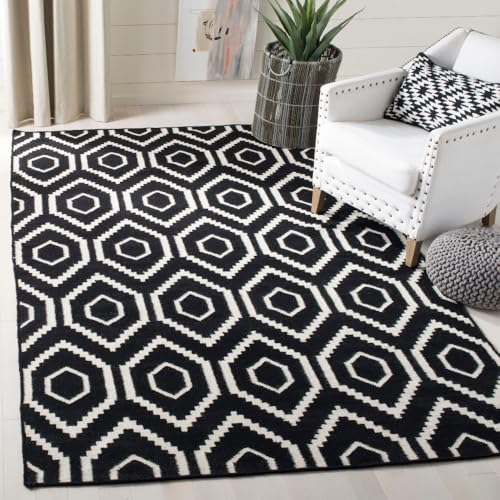 Safavieh Contemporary Indoor Flatweave Rectangle Area Rug, Dhurrie Collection, DHU556, in Black / Ivory, 122 X 183 cm for Living Room, Bedroom or Any Indoor Space