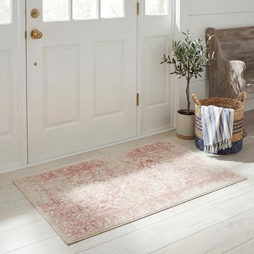 Safavieh Distressed Rug for Living Room, Dining Room, Bedroom - Adirondack Collection, Short Pile, in Ivory and Rose, 76 x 121 cm