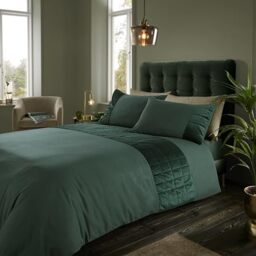GC GAVENO CAVAILIA Fancy Bedding Double Bed Set (200x200 cm) - Velvet Duvet Cover With Pillowcases - Hypoallergenic Comforter Cover - Bed Linen Duvet Sets - Dark Green