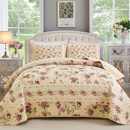 "Xruibed Beige Quilt Set King Size, 3PCs Antique Rose Beige Bedspread Coverlet Set, Lightweight Soft Microfiber Floral Quilt Set with 2 Pillowcases for All Season (King Size 110""x90"")"