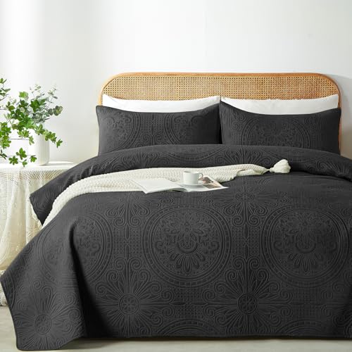 WURUIBO Twin Quilt Set Black,Ultrasonic Embossed Bedspread, Lightweight Microfiber Coverlet, Modern Thin Bedding Set for All Season, 2 Piece(1 Quilt,1 Pillow Shams)