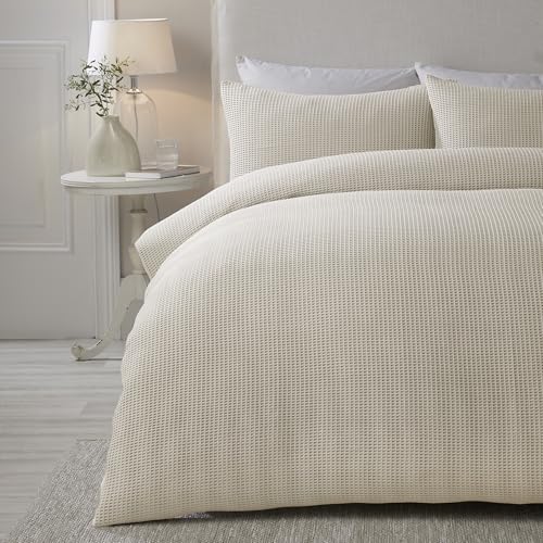 Serene - Lindly Collection: Natural Waffle Duvet Cover in Cream (200x200cm) - Soft Touch, Luxury Grid Pattern, Square Puckered