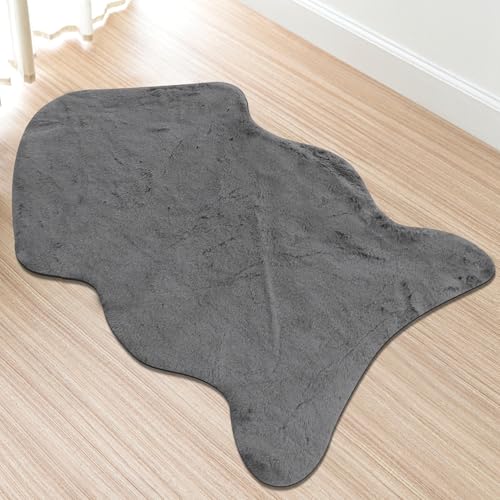 Comart, Carezza Rug Super Soft Fluffy Furry Modern Comfy Design for Living Room, Bedroom, Bedside Rug, Machine Washable, Solid Colour Anthracite, Shaped 60 x 90 cm