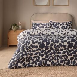 Silentnight Coverless 10.5 Tog Duvet, Navy Leaf Print, Super King