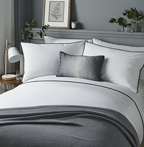 Serene - Pom Pom - Easy Care Duvet Cover Set - Double Bed Size - White Bedding with Grey Pom Poms