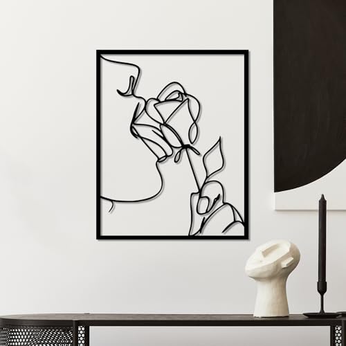 Stylish Black Decorative Metal Wall Accessory, 50 x 40 cm, 100% Metal, 1.5 mm Thickness, Lightweight & Modern Design for Home Decor