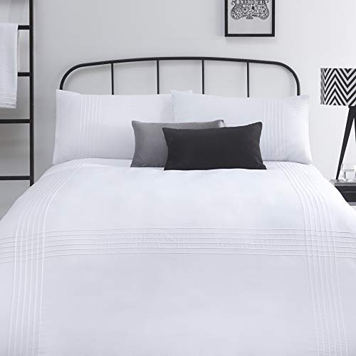 Serene Amalfi White Pintuck Duvet Cover Set King 230 x 220cm – Polycotton Bedding with Pinch Pleat Hotel Style Design, Elegant White Bedroom Linen