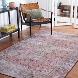 SAFAVIEH Traditional Rug Ideal for High Traffic Areas - Machine Washable and Non Slip - Tucson Collection, Short Pile, in Pink and Beige, 152 X 244 cm