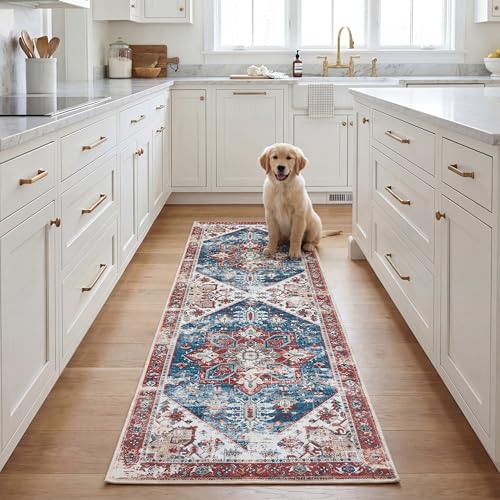 Safavieh Traditional Rug Ideal for High Traffic Areas - Machine Washable and Non Slip - Tucson Collection, Short Pile, in Blue and Red, 76 X 244 cm