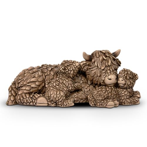 Lesser & Pavey Hughie Highland Cow & Babies Decor Figurine - Farmhouse Style, Stable Display Piece, Meaningful Home Ornament, Ideal for Home and Office Decor, Great Housewarming Gift
