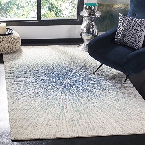 Safavieh Traditional Rug for Living Room, Dining Room, Bedroom - Evoke Collection, Short Pile, in Grey and Neutral, 240 x 300 cm