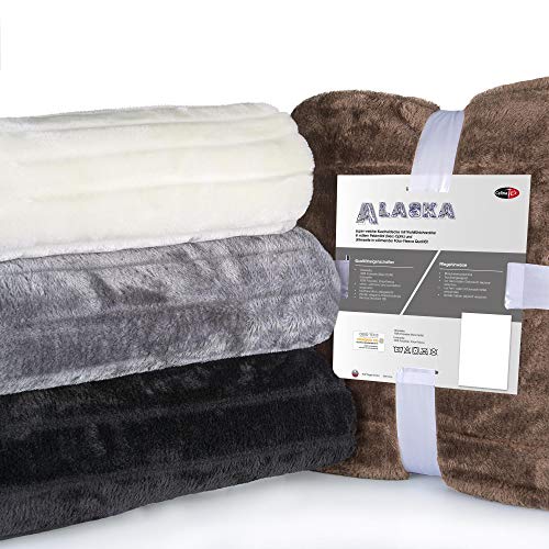 CelinaTex 5000003 Blanket Fur Blanket 150 x 200 cm Blanket, Mink Blanket Plaid Faux Fur Blanket Bedspread Alaska Black