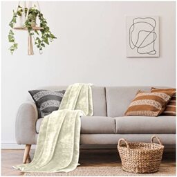 Gaveno Cavailia Faux Fur Throw Sofa Bed Mink Blanket, Super Soft Fluffy Easy Care Lightweight Design, Cosy Warm Settee FleeceThrows [Double (150x200 Cm), Cream], Fleece, 249801
