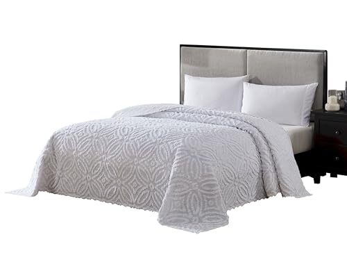 Beatrice Home Fashions Wedding Ring Chenille Bedspread, King, Sage
