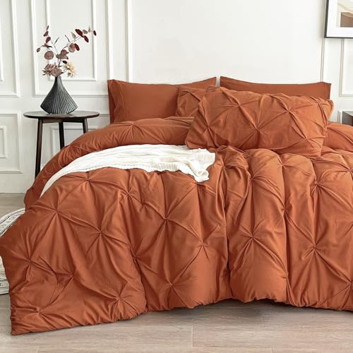 Maple&Stone Orange Comforter Set Queen 7 Pieces Pintuck Bed in a Bag - Elegant Pinch Pleat Bedding, Soft All Season Complete 7 Piece Includes Comforter, Sheets, Pillowcases & Shams