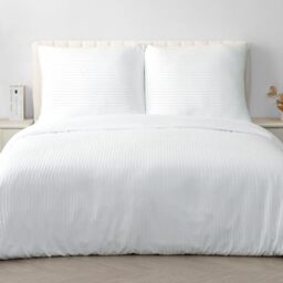 Good Nite Microfibre bed linen set 240 x 220 cm and 2 pillowcases 80 x 80 cm with zip closure (white, 240 x 220 cm + 80 x 80 cm x 2)