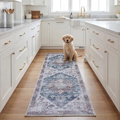 Safavieh Traditional Rug Ideal for High Traffic Areas - Machine Washable and Non Slip - Tucson Collection, Short Pile, in Navy and Red, 76 X 244 cm