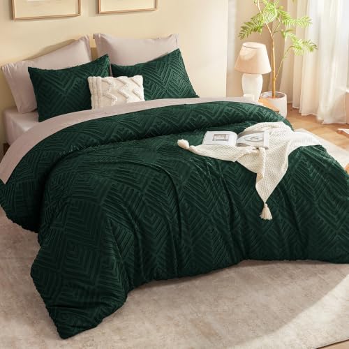Litanika Super King Plus Comforter Set, 3 Pcs Tufted Boho Bedding Set - Emerald Green Farmhouse Shabby Chic Vintage Bohemian Textured Aesthetic Soft Fluffy Lightweight Breathable All Season Bed Set