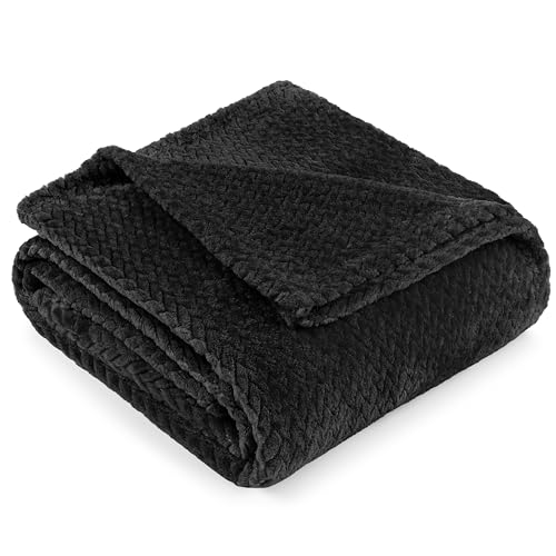 PAVILIA Soft Fleece Solid Black Throw Blanket for Couch, Lightweight Plush Warm Blankets for Bed, Fuzzy Cozy Flannel Blanket Throw for Sofa, Travel, Jacquard Pattern, Black, Twin, 60x80 inch