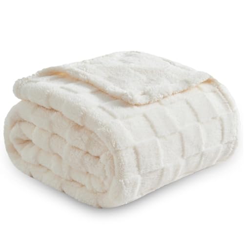 "NEWCOSPLAY Super Soft Throw Blanket Ivory Premium Silky Flannel Fleece 3D Checkered Lightweight Bed Blanket All Season Use (Ivory Checkered, Throw(50""x70""))"