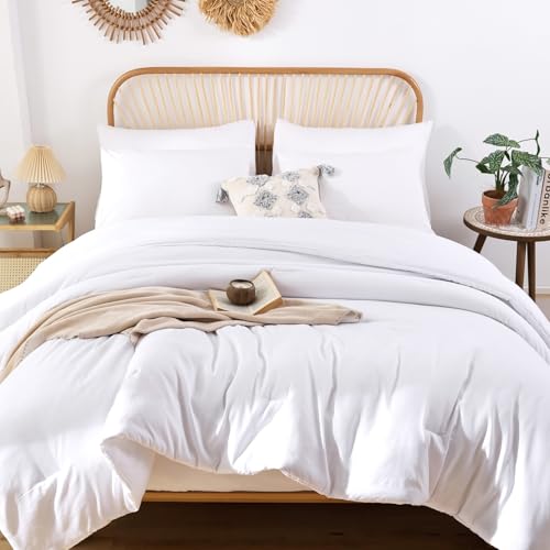 ROSGONIA White Comforter Set King- 3pcs (1 Comforter & 2 Pillowcases) Solid White King Comforter Set for Women and Men- Reversible Soft Warm Microfiber Comforter for All Season