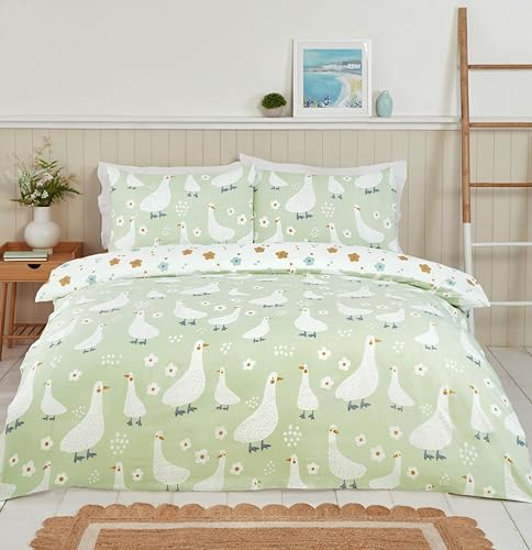 Rapport Home Jemima Duck Reversible Microfibre Bedding King Size Duvet Cover Set Green – Cute Animal Print Quilt Cover with Pillowcases
