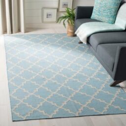 Safavieh Contemporary Indoor Flatweave Rectangle Area Rug, Dhurrie Collection, DHU554, in Light Blue / Ivory, 152 X 244 cm for Living Room, Bedroom or Any Indoor Space