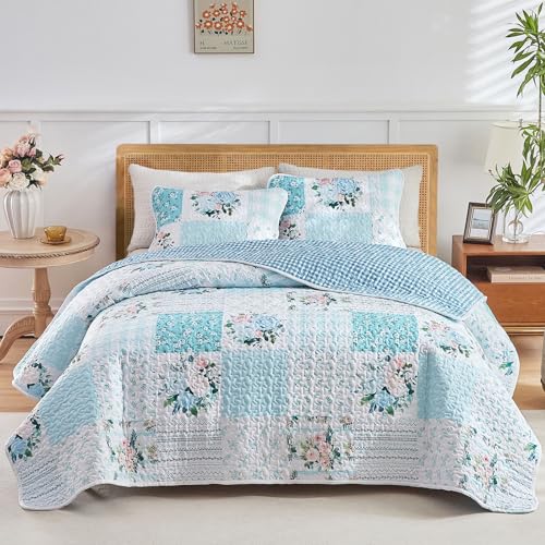 Joyreap 3 Pieces Floral Patchwork Quilt Set Queen, Blue n White Flowers Design, Soft n Cozy Microfiber Bedding Quilt, Bedspread Bed Cover for All Season, 1 Quilt and 2 Pillow Shams- 90x90 inches