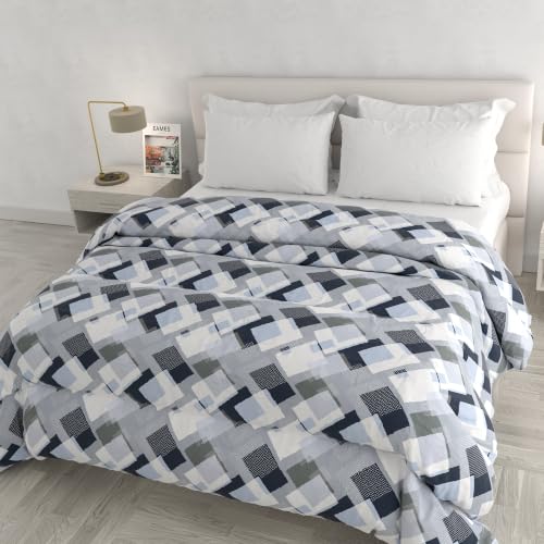 Italian Bed Linen Infinity Winter Quilt, Non-Iron, Made in Italy - Winter Quilt Double Bed, 260 x 260 cm, 100% Printed Microfibre, Filling 300 g, Winter Duvet, Block