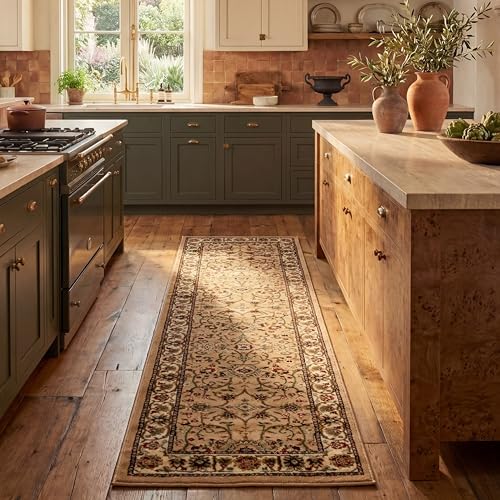 Safavieh Traditional Rug for Living Room, Dining Room, Bedroom - Lyndhurst Collection, Short Pile, in Beige and Ivory, 80 x 180 cm