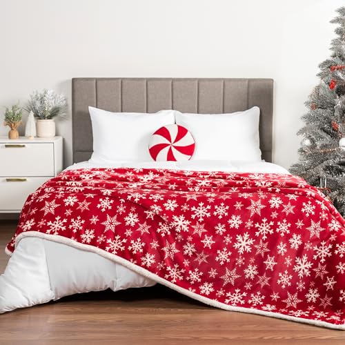 PAVILIA Red Snowflake Christmas Sherpa Throw Blanket, Ultra Soft Reversible Fleece Sherpa 60x80 Winter Blanket for Couch & Bed, Cozy Christmas Home Decor