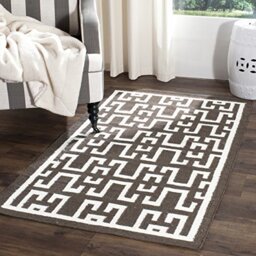 Safavieh Contemporary Indoor Flatweave Rectangle Area Rug, Dhurrie Collection, DHU621, in Chocolate / Ivory, 122 X 183 cm for Living Room, Bedroom or Any Indoor Space