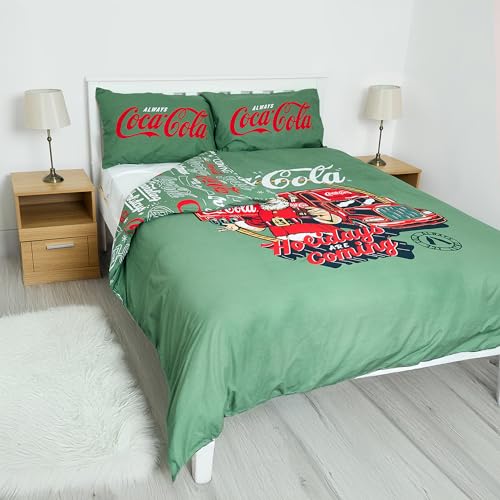 The Gift Scholars Officially Licensed Coca-Cola Holidays Are Coming Christmas Double Duvet Cover Set - Reversible + 2 Includes Pillowcases - Festive Bedding for Coke Fans