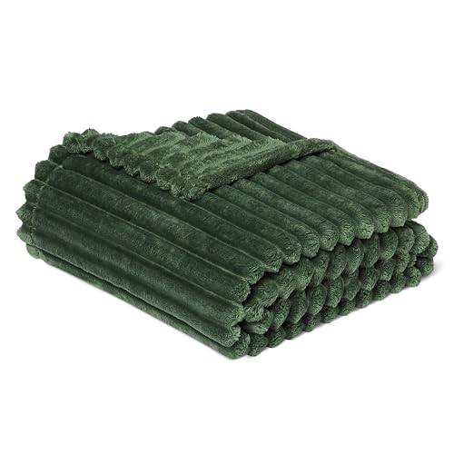 Amazon Basics Extra Plush Throw Blanket for Sofa & Bed, Soft Lightweight Fleece Blanket, Sage Green, 50??? (127.0cm) x 60??? (152.4cm)