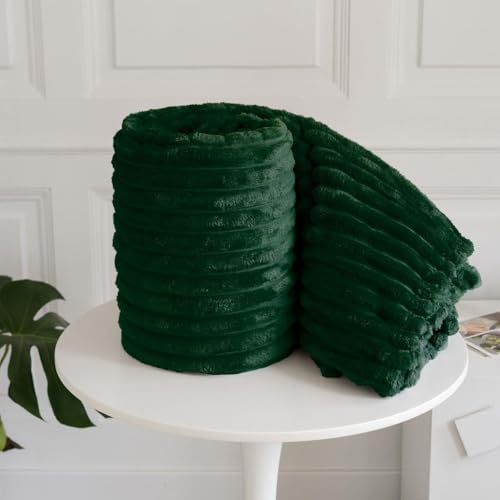 Chunky Ribbed Faux Fur Throw Blanket Emerald Green 150 x200cm