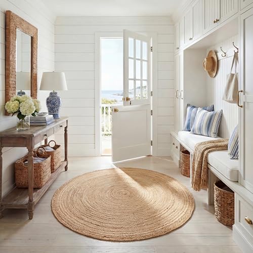 Safavieh Contemporary Rug for Living Room, Dining Room, Bedroom - Cape Cod Collection, Short Pile, in Beige, 150 x 240 cm