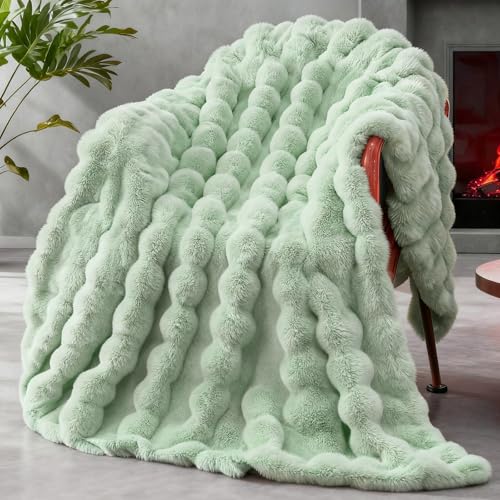 SLIVERY&CHAVALIER Faux Fur Throw Blanket for Couch, 1000 GSM Cozy Fuzzy Fluffy Soft Plush Thick Bubble Sherpa Blanket for Sofa Bedroom Living Room, Mothers Day Birthday Gifts for Women Home Decor